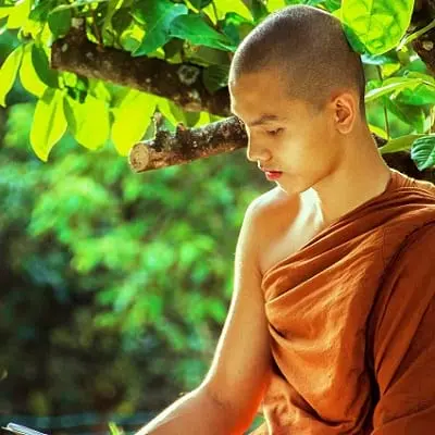 Circular testimonial image